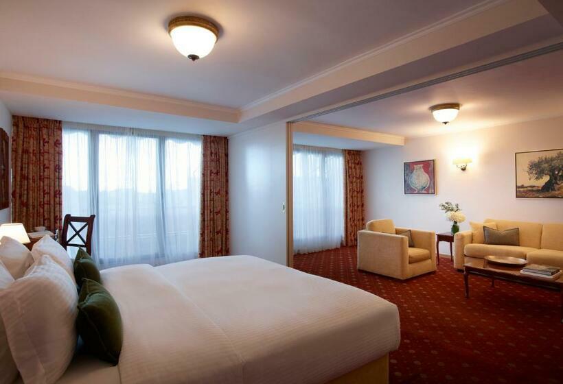 带风景豪华套房, Titania