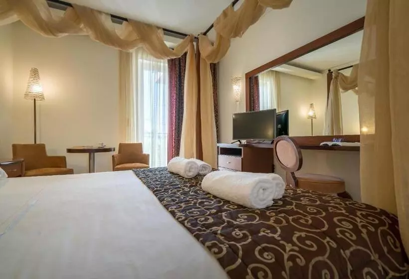 اتاق لوکس با بالکن, Zante Park Resort & Spa, Bw Premier Collection