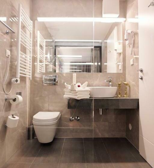 Номер Стандарт, Paris