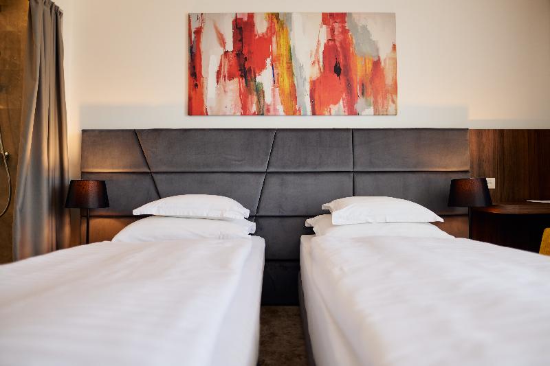 Номер Superior, Paris