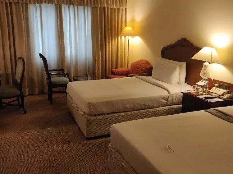 ロイヤルルーム, Le Royal Méridien Chennai