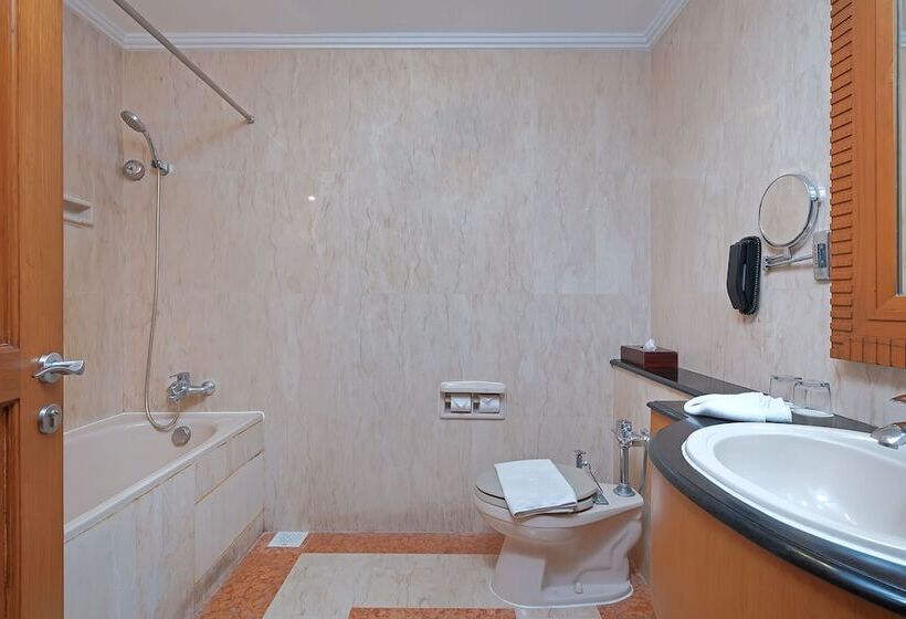 로얄 스위트, Sunlake Waterfront Resort & Convention