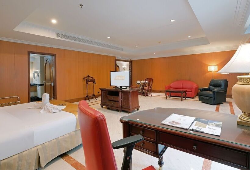 로얄 스위트, Sunlake Waterfront Resort & Convention