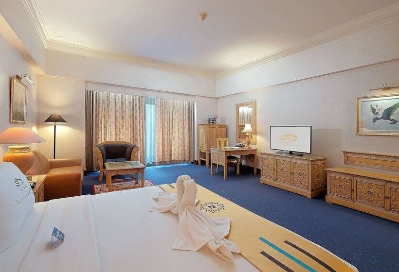 Люкс, Sunlake Waterfront Resort & Convention