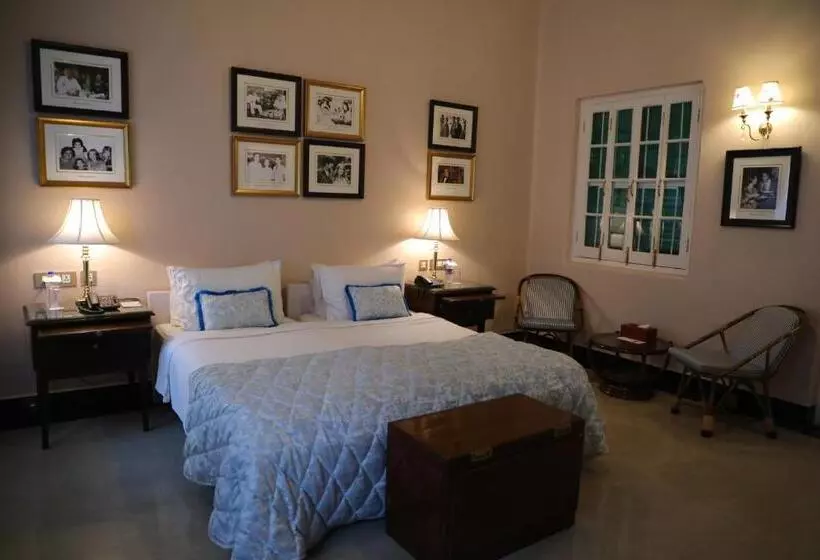 デラックスルーム, The Elgin Fairlawn Kolkata