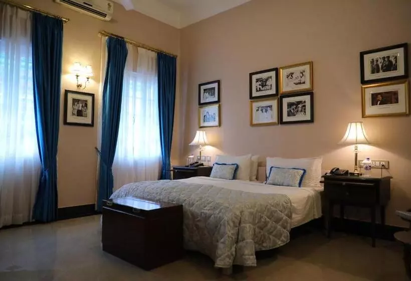 デラックスルーム, The Elgin Fairlawn Kolkata