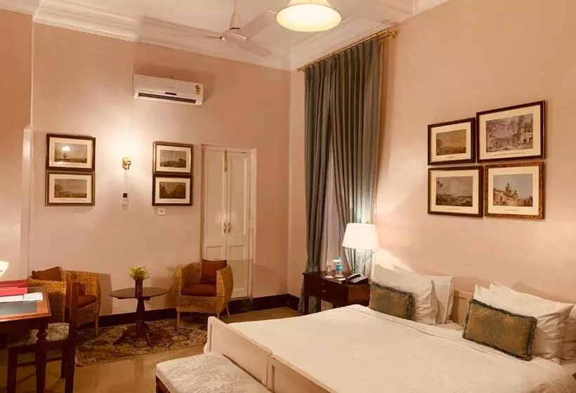 デラックスルーム, The Elgin Fairlawn Kolkata