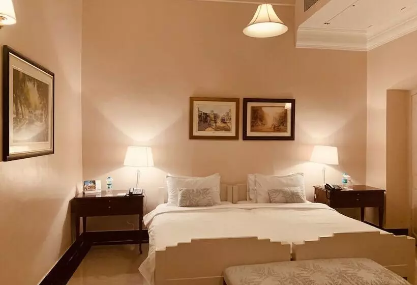 デラックスルーム, The Elgin Fairlawn Kolkata