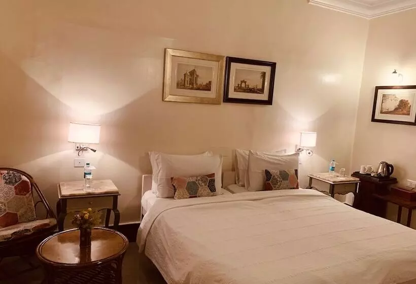 デラックスルーム, The Elgin Fairlawn Kolkata