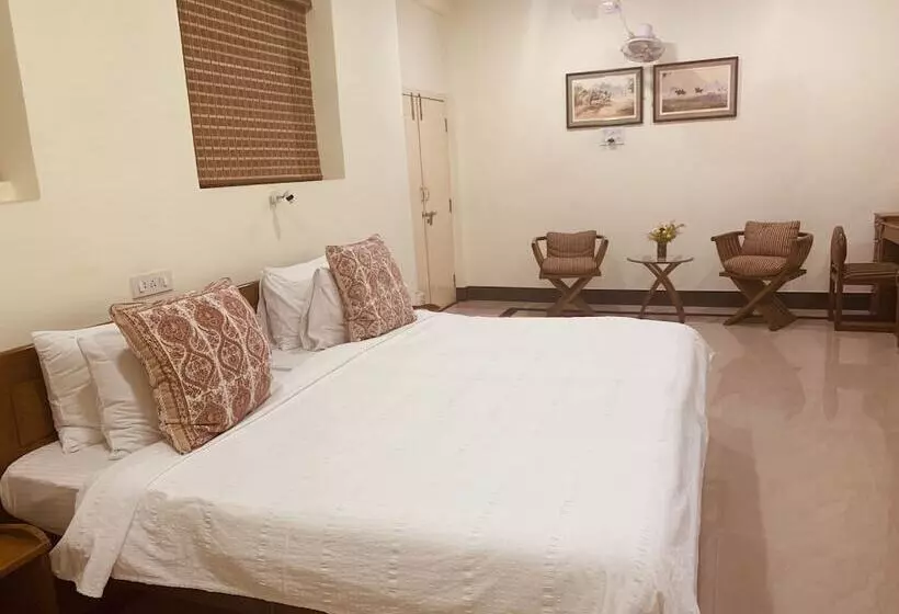 スタンダードシングルルーム, The Elgin Fairlawn Kolkata