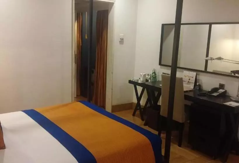 バルコニー付きデラックスルーム, The Park Bangalore