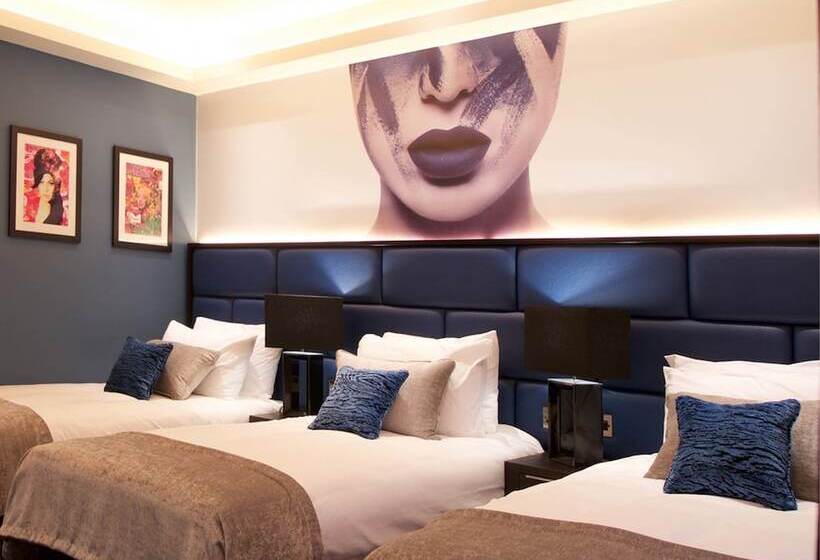 标准三人间, The Residence