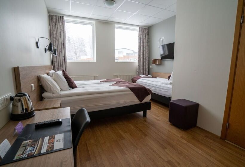 اتاق استاندارد سه نفره, Valaskjalf