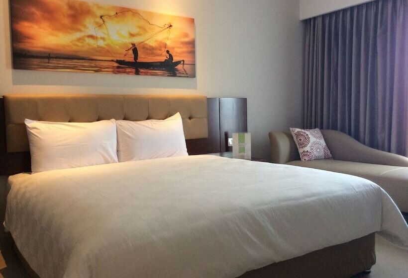 デラックスルーム, Primebiz  Tegal