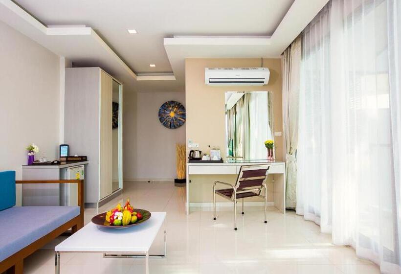 ジュニアスイート, Sunset Beach Club