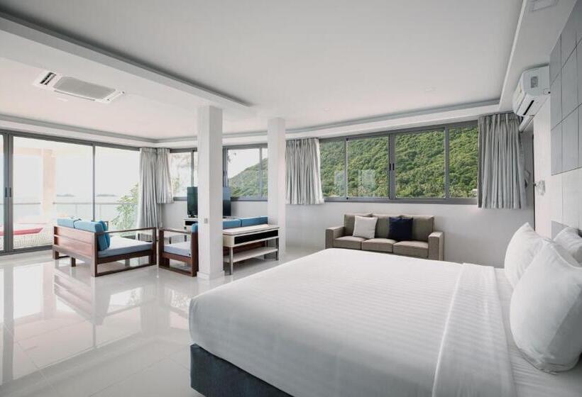 ロイヤルスイート, Sunset Beach Club