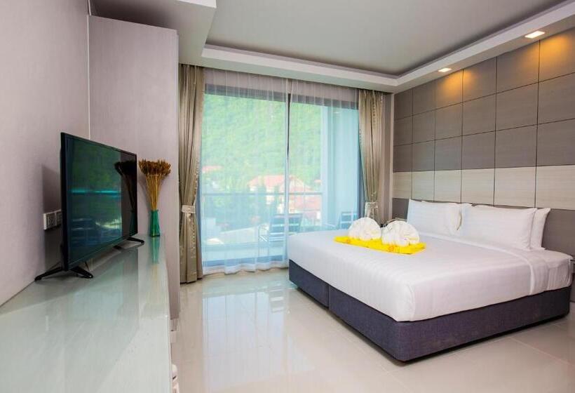 ガーデンビュースタンダードルーム, Sunset Beach Club