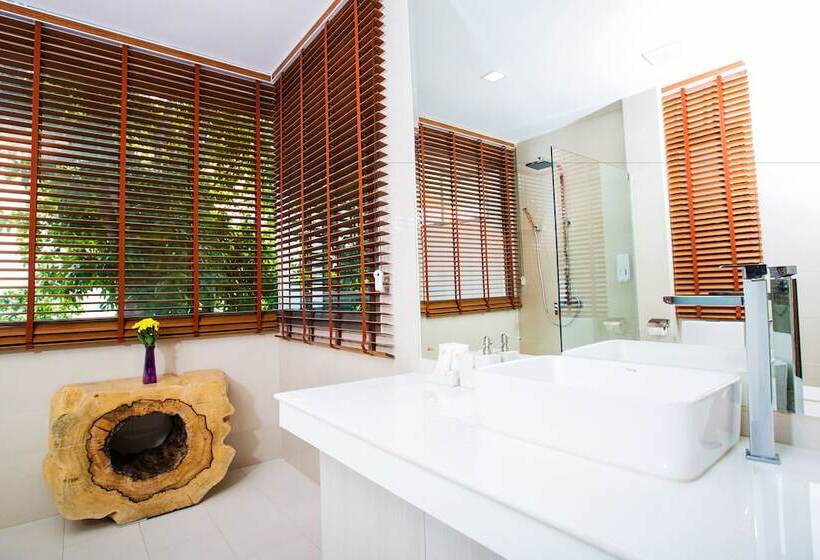 ジュニアスイート, Sunset Beach Club