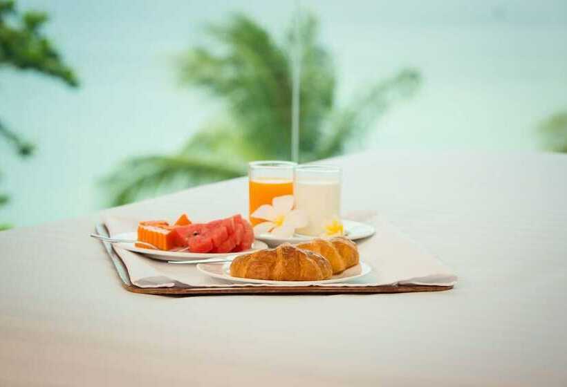 Полулюкс, Sunset Beach Club