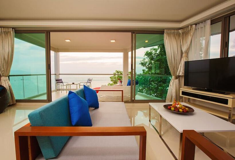 ロイヤルスイート, Sunset Beach Club