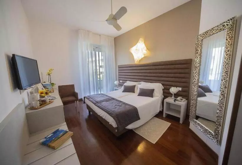 Standard-huone, Alexander