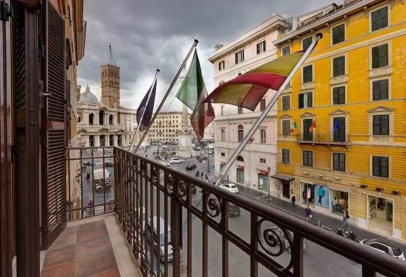バルコニー付きスタンダードトリプルルーム, Amalfi