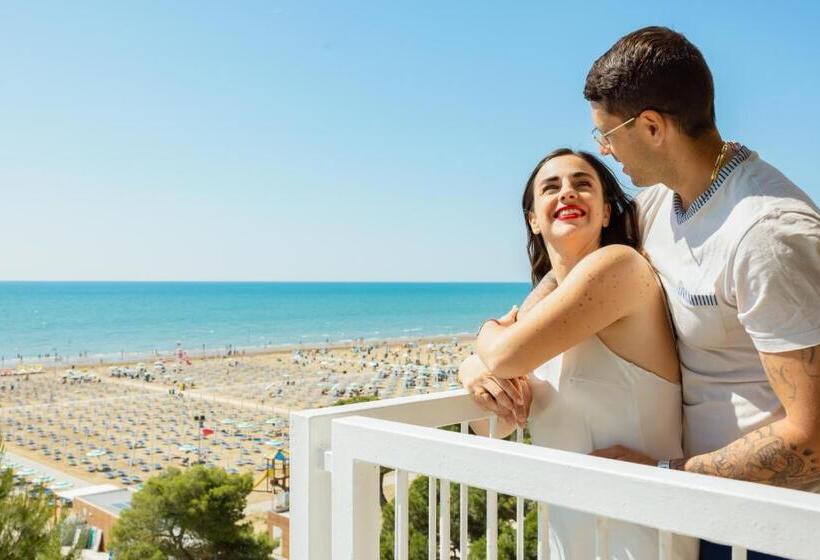 オーシャンビュースタンダードルーム, Atlantic