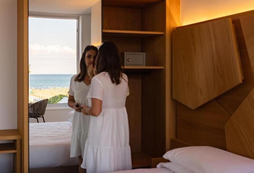 オーシャンビュースーペリアースイート, Atlantic