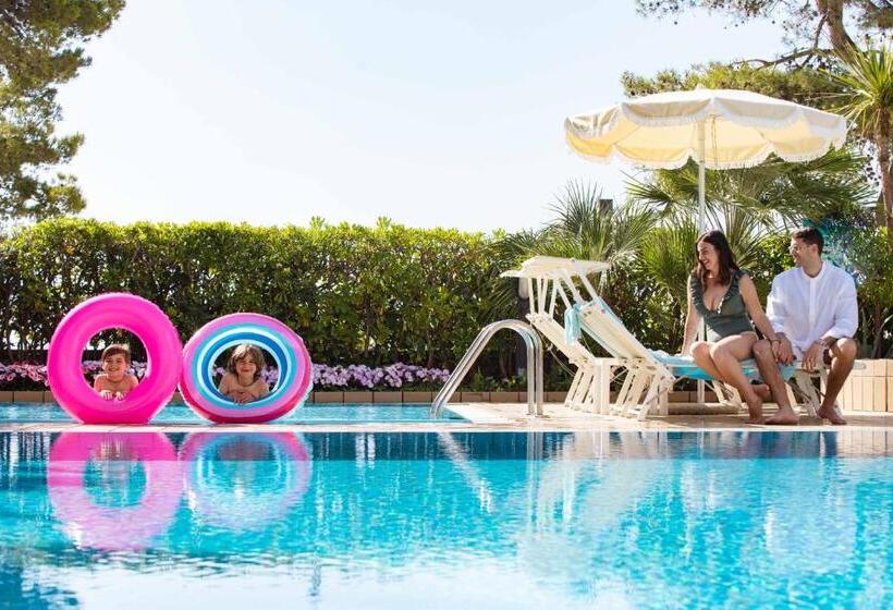 景色の見えるスタンダード4人部屋, Atlantic