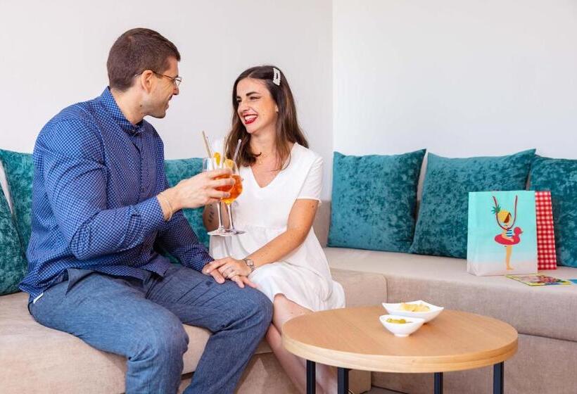 オーシャンビュースーペリアースイート, Atlantic