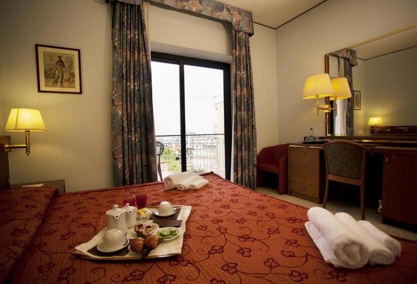 חדר סטנדרט, Augustus