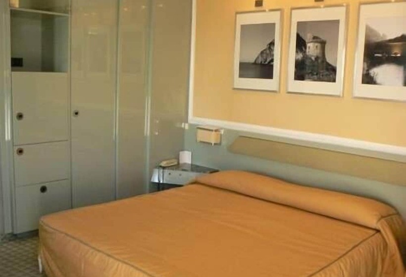 חדר אקונומי, Circeo Park