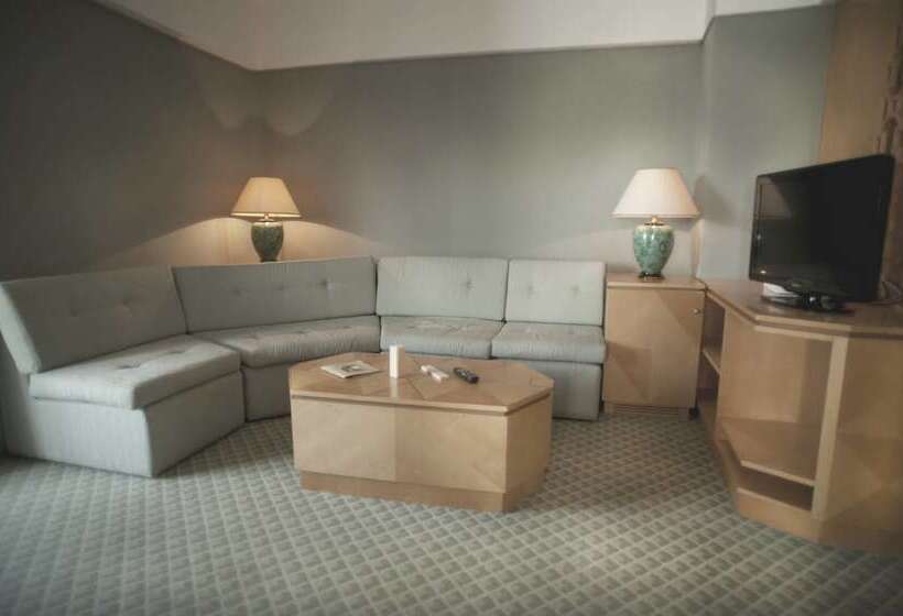 סוויטת ג'וניור, Circeo Park