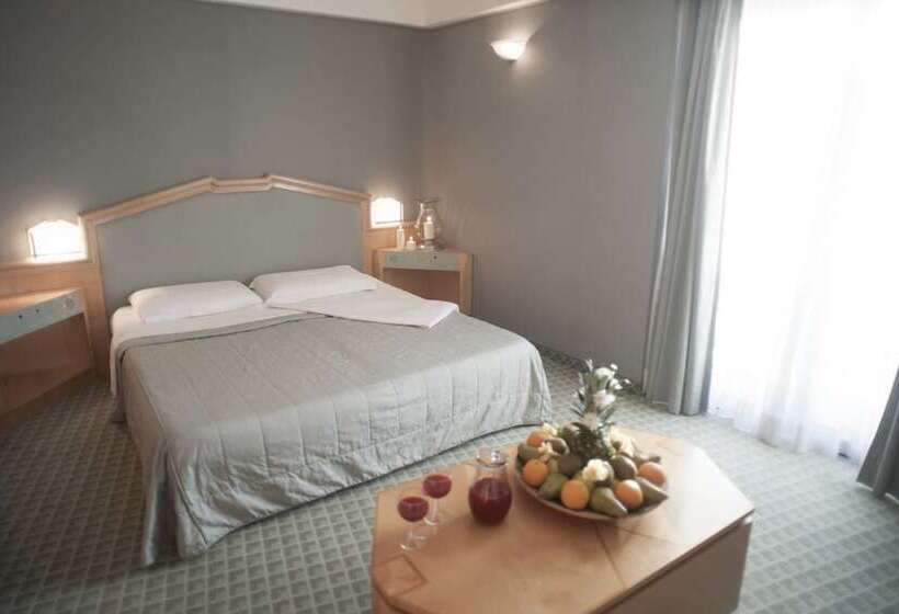 סוויטת ג'וניור, Circeo Park