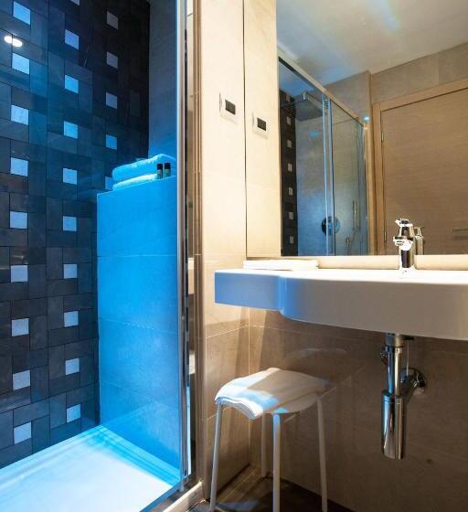 غرفة سوبيريور ثلاثية, Continental