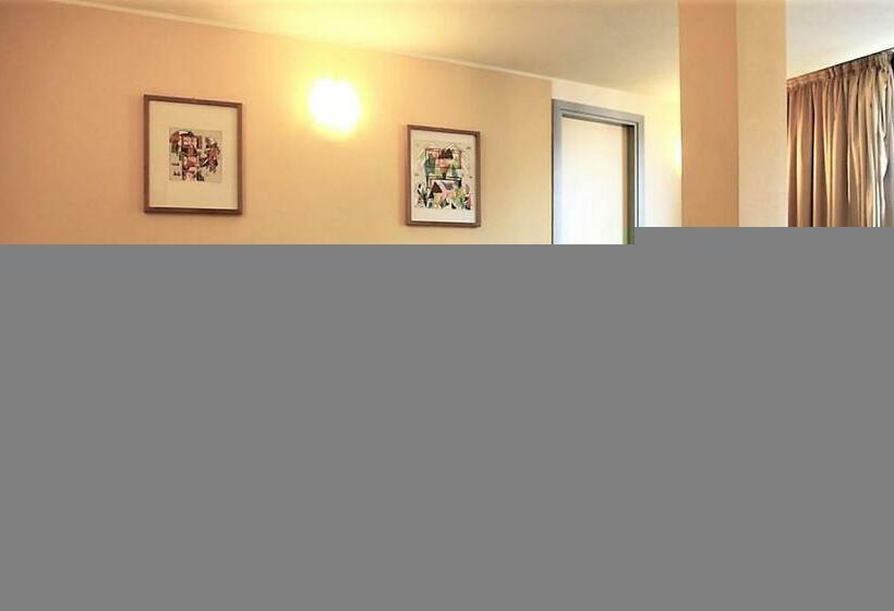 标准单人间, Ibis Styles Palermo Cristal