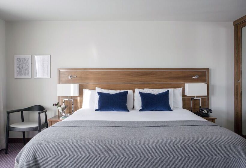 이그제큐티브 룸, The Green