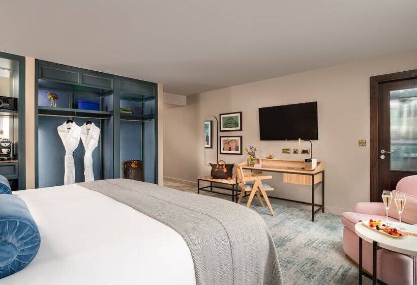 이그제큐티브 룸, The Green