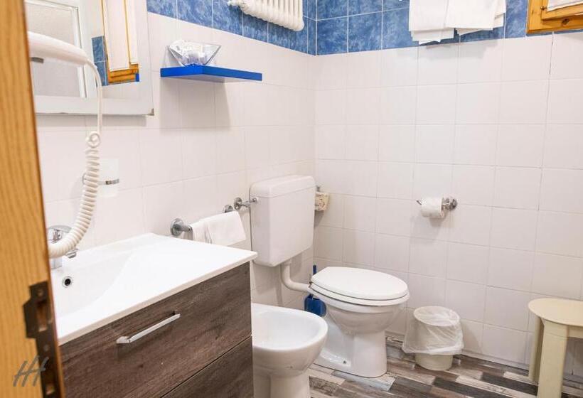 Habitació Quàdruple Estàndard, Holiday  Alla Finestrella