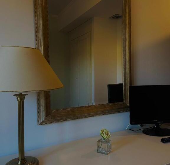 StandaardKamer, La Lampara