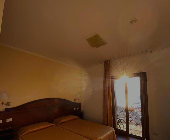 StandaardKamer, La Lampara