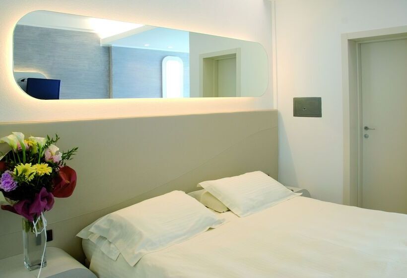 חדר אקזקיוטיב נוף לים, Le Palme  Premier Resort