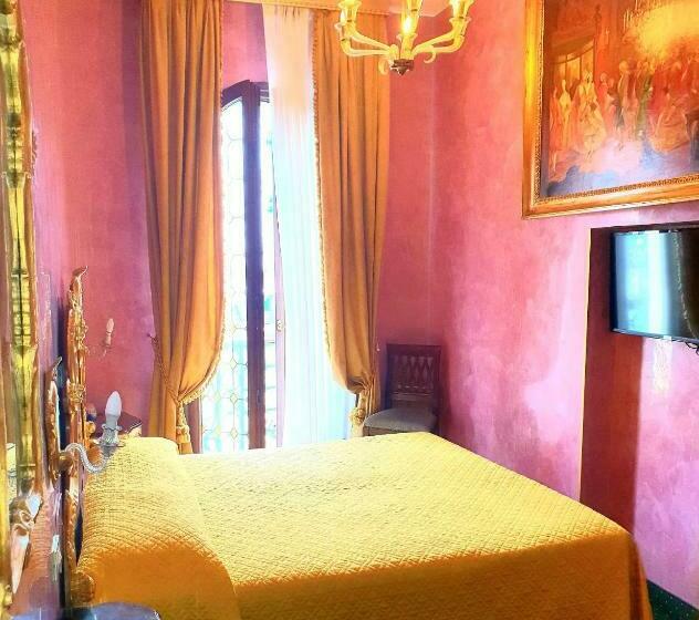 带观景的豪华间, Marconi