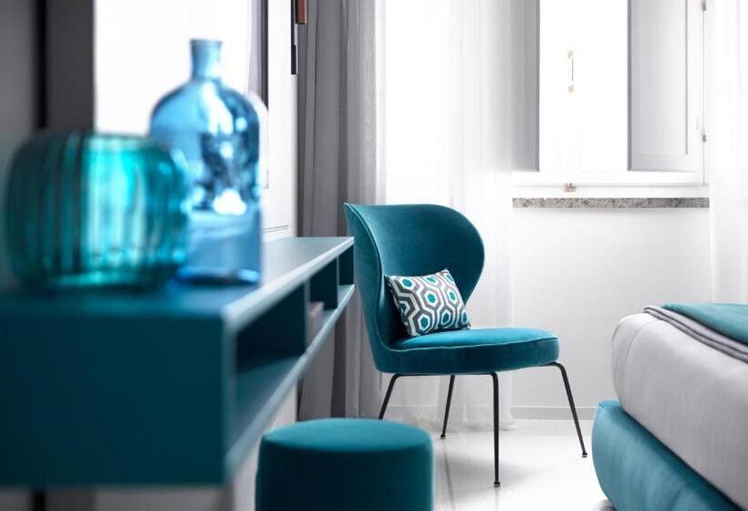 小型套房, Plaza E De Russie Relais & Chateaux