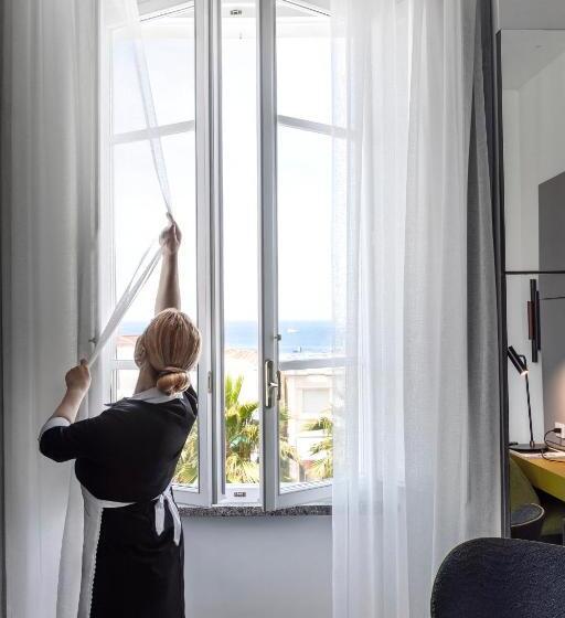 小型套房带海景, Plaza E De Russie Relais & Chateaux