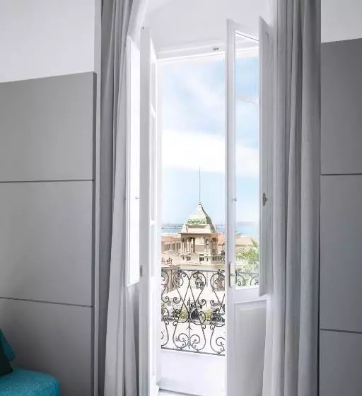 オーシャンビュースーペリアースイート, Plaza E De Russie  Relais & Chateaux