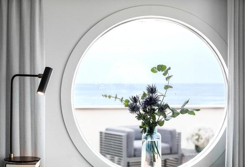 阁楼套房, Plaza E De Russie Relais & Chateaux