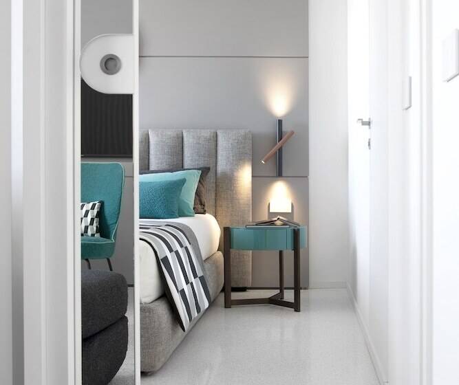 带阳台套房, Plaza E De Russie Relais & Chateaux