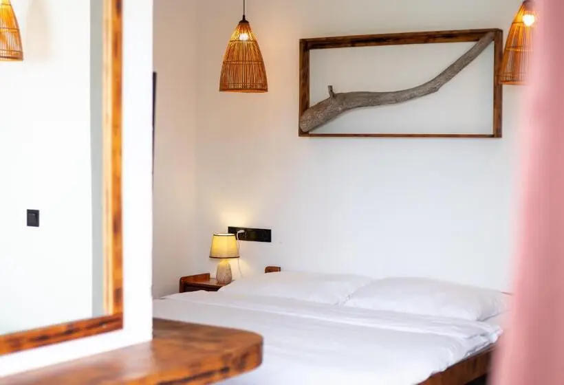 اتاق لوکس خانوادگی, Dhiffushi Inn