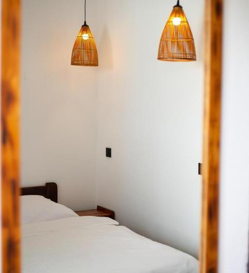 اتاق لوکس خانوادگی, Dhiffushi Inn